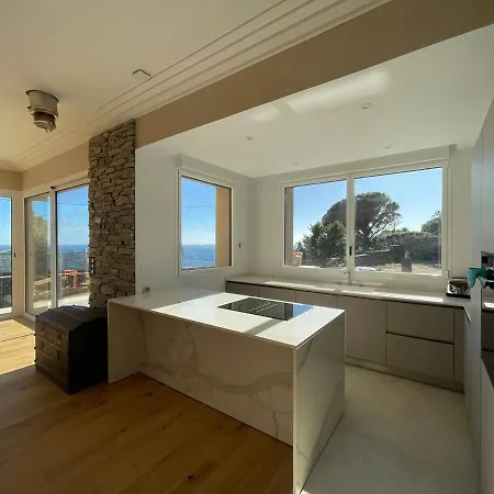 Magnifique Villa Vue Mer Avec Piscine Privee וילה Santa-Maria-di-Lota